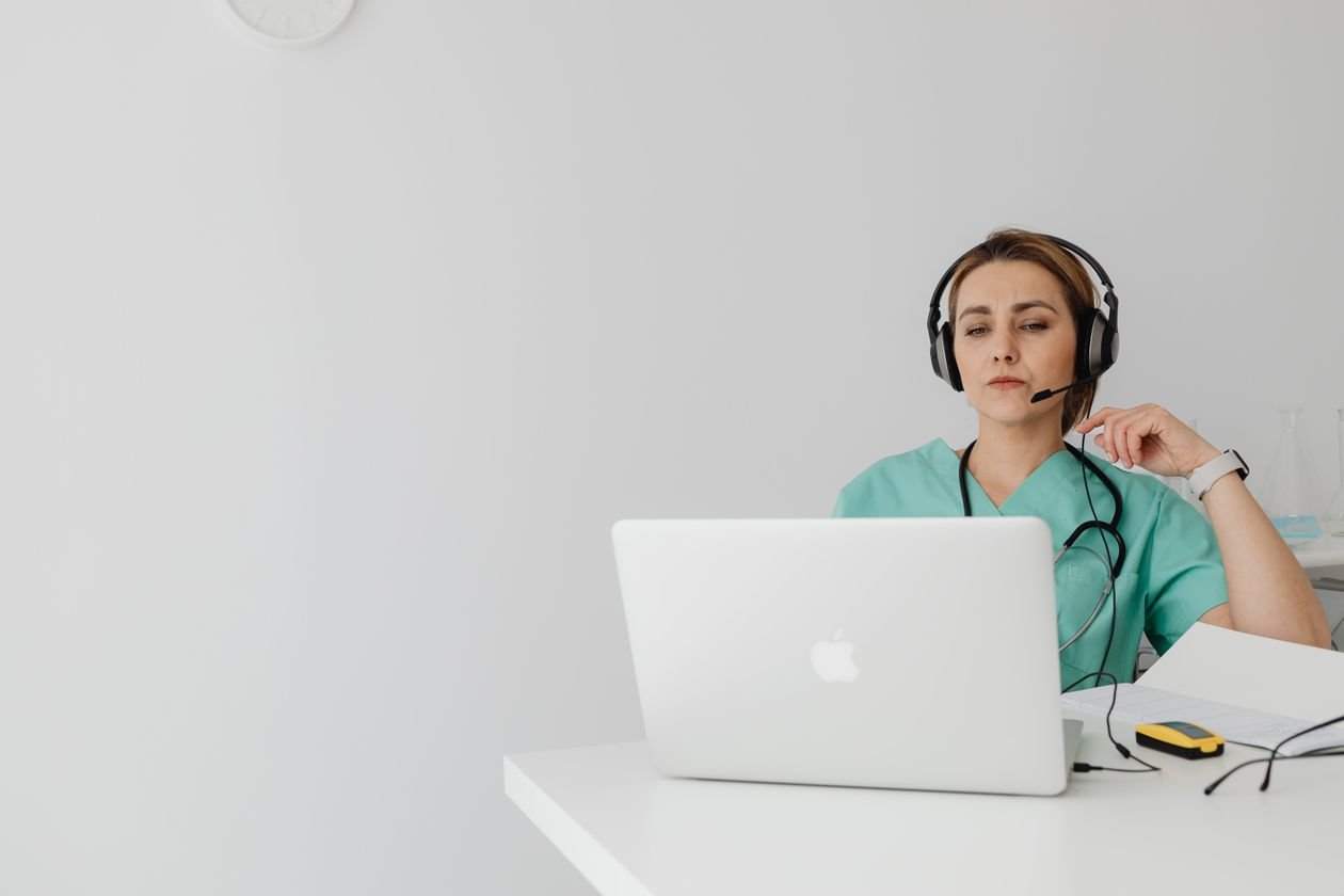 Pesquisa de Satisfação Automatizada: Como Coletar Feedback dos Pacientes pelo WhatsApp