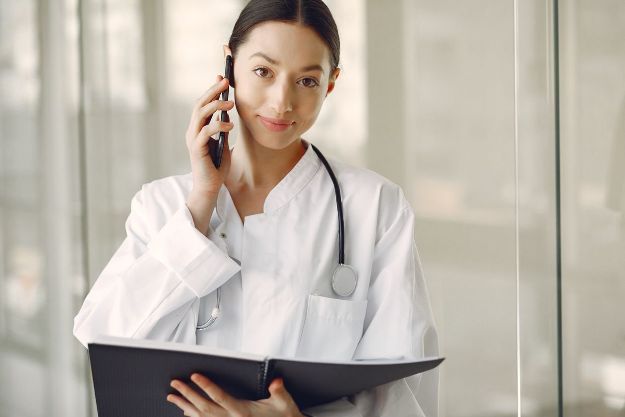 Como Lidar com Reclamações de Pacientes no WhatsApp sem Estresse (Com IA)